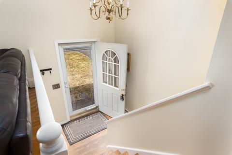 33 Maplewood Dr, Ellington, CT 06029 photo 5
