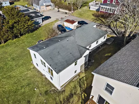 371 Clarkson St, Fall River, MA 02724 photo 8
