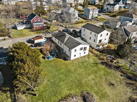 371 Clarkson St, Fall River, MA 02724 photo 5