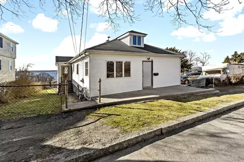 371 Clarkson St, Fall River, MA 02724 photo 11