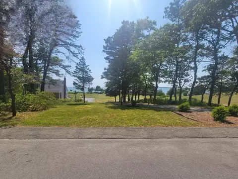 49 Green Gate Ln, Wareham, MA 02571 photo 3
