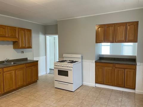 17 Reeves St, Worcester, MA 01607 photo 4