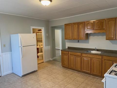 17 Reeves St, Worcester, MA 01607 photo 5