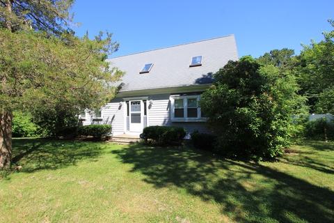 23 Nauset Rd, Bourne, MA 02562
