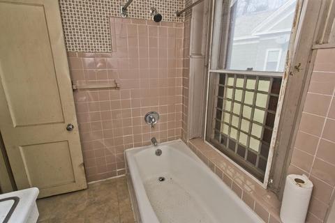 35 Cedar St, Springfield, MA 01105 photo 19