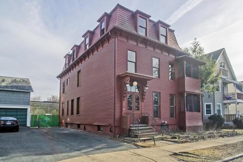 35 Cedar St, Springfield, MA 01105 photo 4