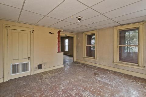 35 Cedar St, Springfield, MA 01105 photo 13