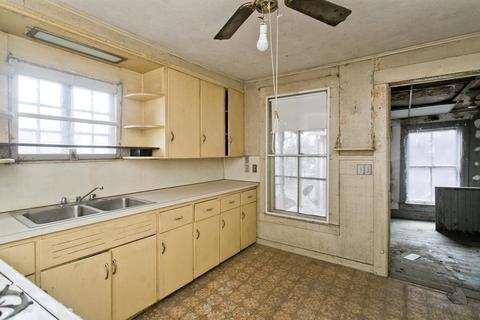 35 Cedar St, Springfield, MA 01105 photo 14