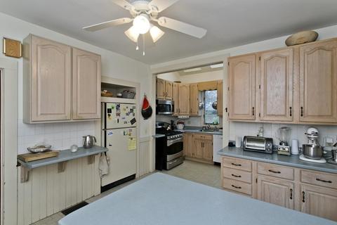 44 Fairfield St, Springfield, MA 01108 photo 17