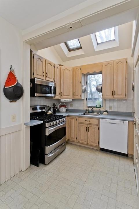 44 Fairfield St, Springfield, MA 01108 photo 19