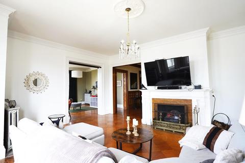 527 Rock St, Fall River, MA 02720 photo 9