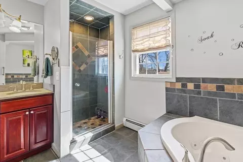 165 Frost St, Fall River, MA 02721 photo 24