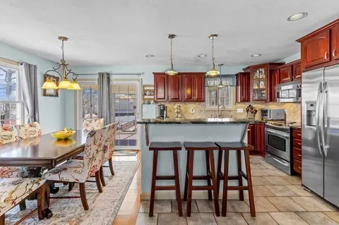 165 Frost St, Fall River, MA 02721 photo 9