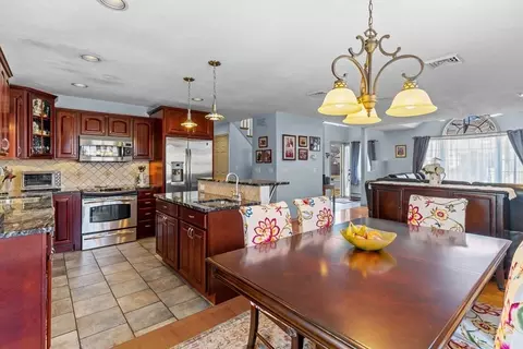 165 Frost St, Fall River, MA 02721 photo 7