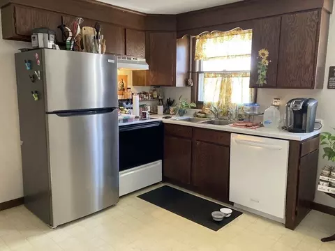 196 Montgomery St, Chicopee, MA 01020 photo 14