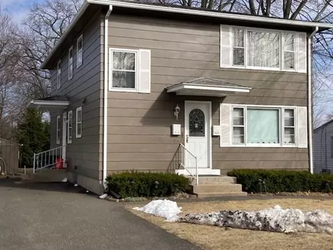 196 Montgomery St, Chicopee, MA 01020 photo 1
