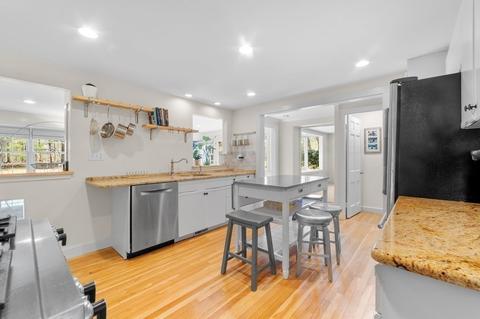 38 Centre St, Dover, MA 02030 photo 8