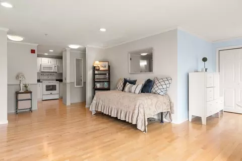 2 Ocean Ave #3D, Gloucester, MA 01930 photo 9