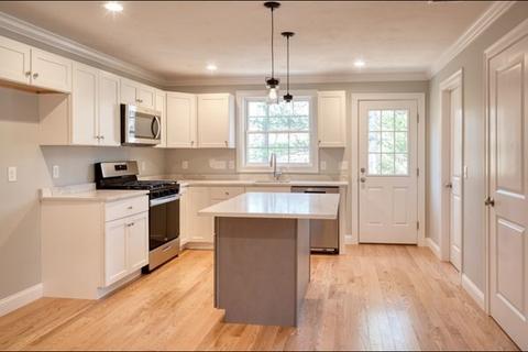 10 Christies Way #10, Holbrook, MA 02343