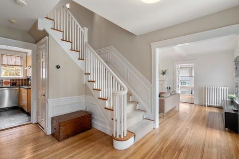 85 Stanton Rd, Brookline, MA 02445 photo 3