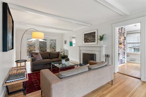 85 Stanton Rd, Brookline, MA 02445 photo 12