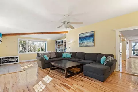 73 Longfellow Rd, Reading, MA 01867 photo 5