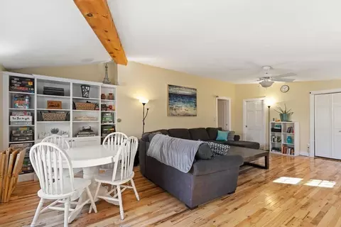 73 Longfellow Rd, Reading, MA 01867 photo 7