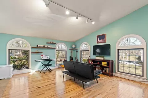 73 Longfellow Rd, Reading, MA 01867 photo 8