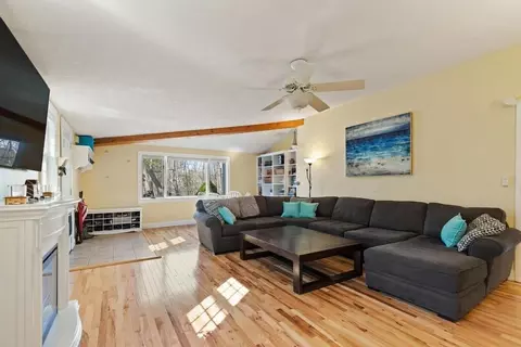 73 Longfellow Rd, Reading, MA 01867 photo 4