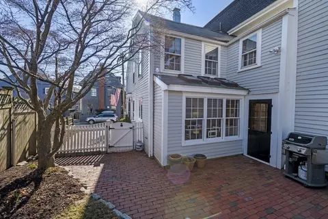 104 Front St, Marblehead, MA 01945 photo 3