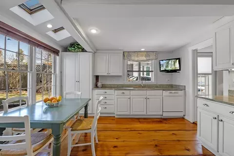 104 Front St, Marblehead, MA 01945 photo 11