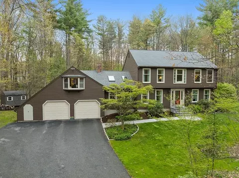 9 Simon Atherton Row, Harvard, MA 01451