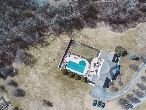27 Brigham Rd, Berlin, MA 01503 photo 5