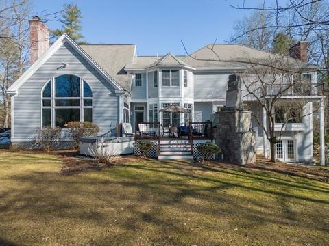 106 Oak St, Dunstable, MA 01827 photo 2