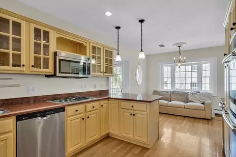 36 Sunset Rd, Wellesley, MA 02482 photo 4