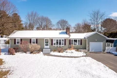 3 Concord Dr, Easthampton, MA 01027 photo 2