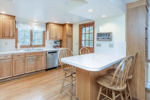 7 Forest St, Danvers, MA 01923 photo 8