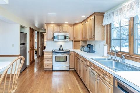 7 Forest St, Danvers, MA 01923 photo 10