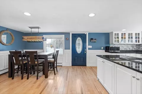 211 E Main St, Georgetown, MA 01833 photo 5