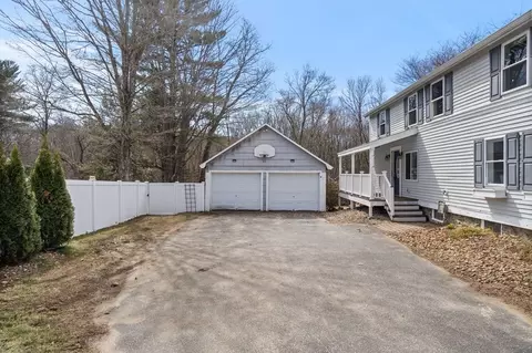 211 E Main St, Georgetown, MA 01833 photo 35