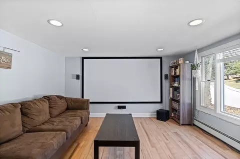 211 E Main St, Georgetown, MA 01833 photo 12