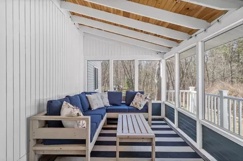 211 E Main St, Georgetown, MA 01833 photo 16