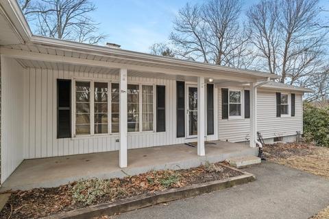 268 Forest Hills Rd, Springfield, MA 01128 photo 4