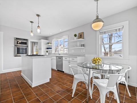 97 Crest Rd, Wellesley, MA 02482 photo 6