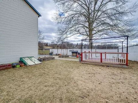 66 Eustis Ave, Lowell, MA 01850 photo 10