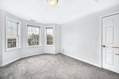 109 Ledgecrest Dr, Worcester, MA 01603 photo 18
