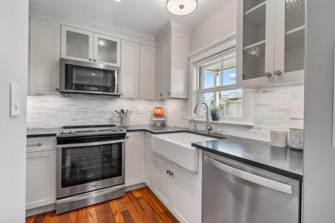 53 Summer St #1, Gloucester, MA 01930 photo 5