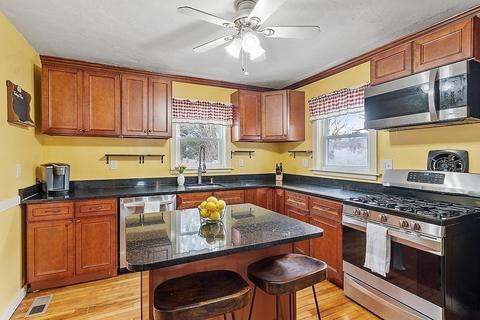 2 Cuba Rd, Worcester, MA 01603 photo 5