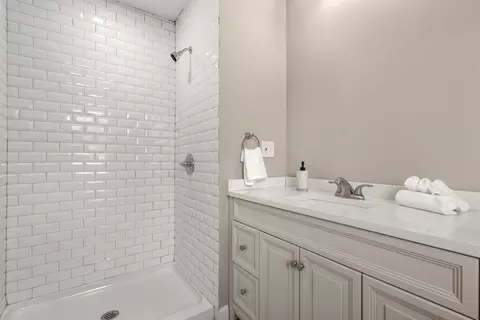 202 Dana Ave, Worcester, MA 01604 photo 14