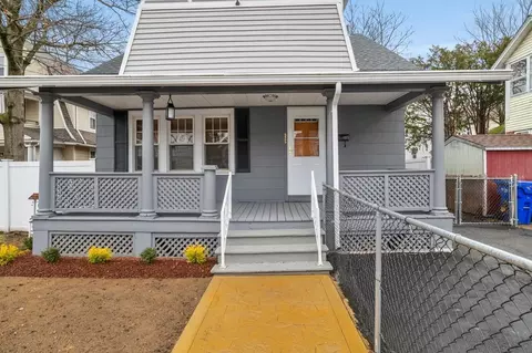 625 Dickinson St, Springfield, MA 01108 photo 2